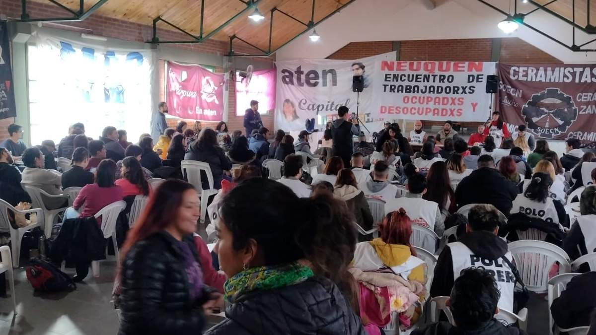 Organizaciones sociales se reunieron en el CPEM 48. Fuente: Prensa FIT