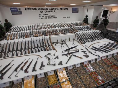 ATF rastreó más de dos millones de armas "calientes"