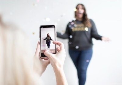 TikTok permite a los creadores cobrar por ofrecer contenido exclusivo