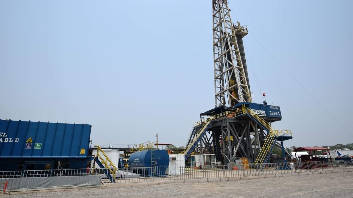 El pozo petrolero IXACHI 1001 en Tierra Blanca, Veracruz