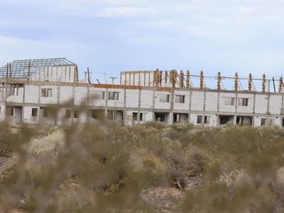 “Un elefante blanco en la meseta”: denuncian la parálisis de la obra del Procrear II en Neuquén