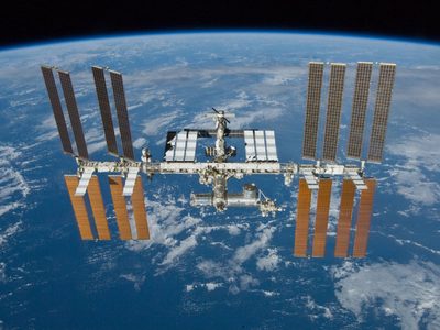 EN VIVO: La nave de SpaceX se acopla a la Estación Espacial Internacional