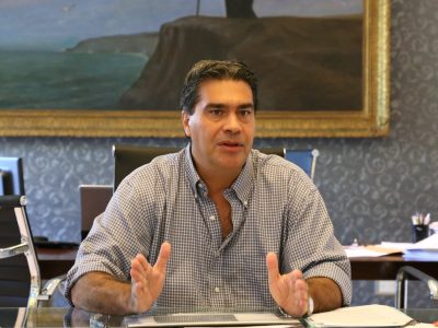 "Deberíamos hacer más tests pero no tenemos los reactivos", confesó Capitanich