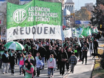 ¡Atención estatales! ¿Cómo se aplicará el aumento de salarios en Neuquén?