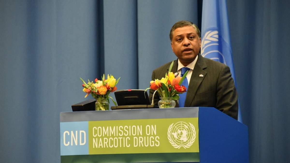 Rahul Gupta, director de la Oficina Nacional de Política de Control de Drogas de la Casa Blanca
