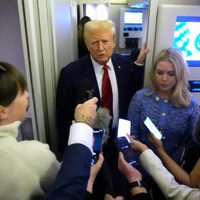 Trump pausa subvenciones y préstamos federales