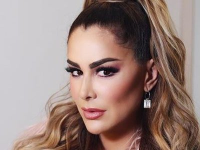¿¡Y la ropa!? Ninel Conde en la cama y sin prenda alguna dejó ¡todo a la vista! ¡Está qué arde!