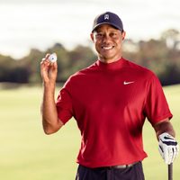 Tiger Woods se recupera tras larga cirugía por las fracturas que sufrió al volcar su auto