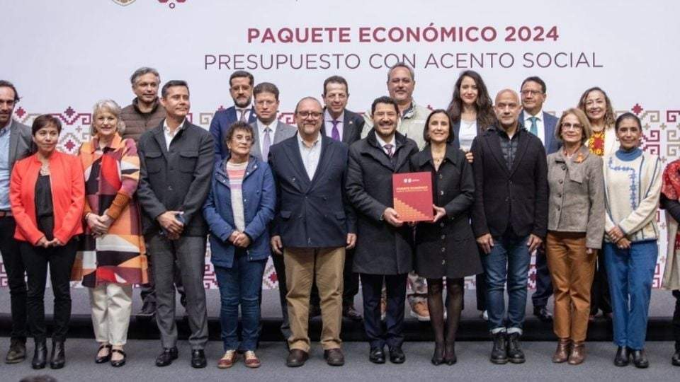 En la presentación del proyecto de Paquete Económico 2024