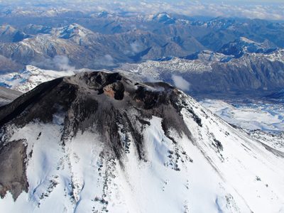 Atención en el norte neuquino: nuevas explosiones en el volcán Nevados de Chillán