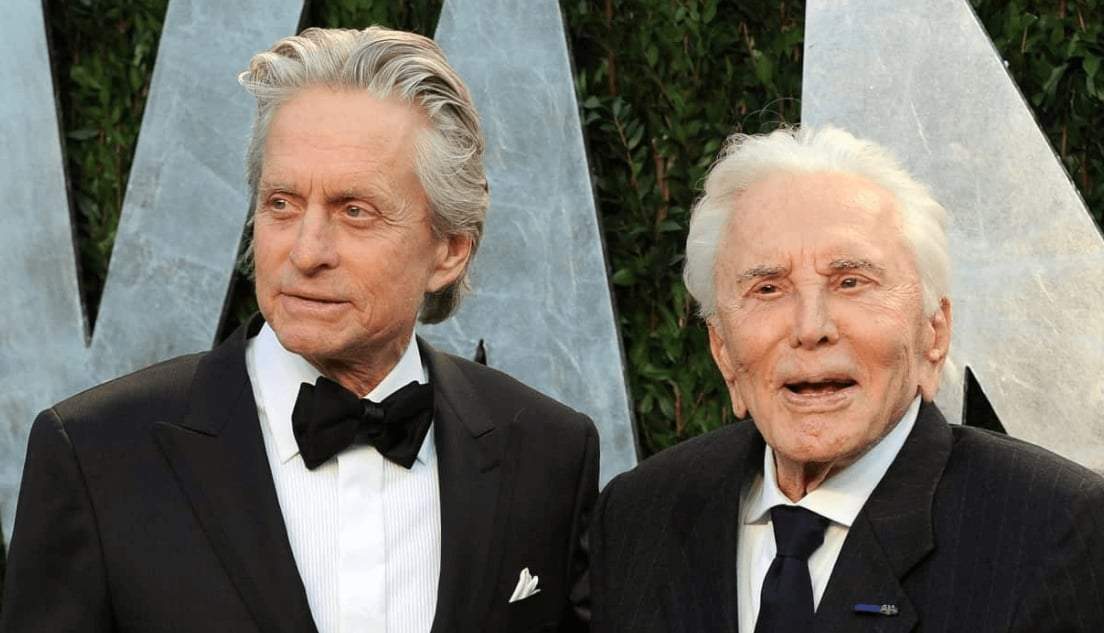 Michael Douglas y Kirk Douglas. Fuente: (Twitter)