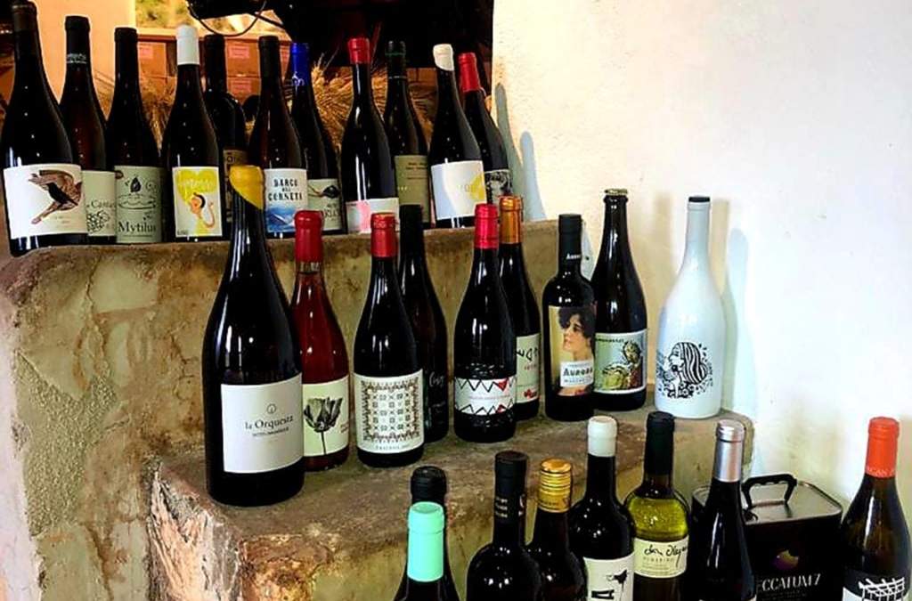 Subastan vinos españoles con fin solidario. Fuente: (Facebook)