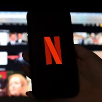 Es española y te dejará cautivado: la miniserie de Netflix que es un éxito