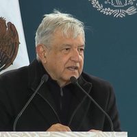 Reestructuración de la deuda de CFE, anuncia López Obrador