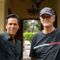 Palazuelos y Fox se asocian para crear los "Oxxos de la mariguana"