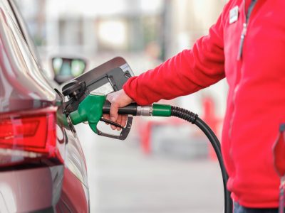 Martes de tanque lleno: cómo conseguir descuentos en combustibles
