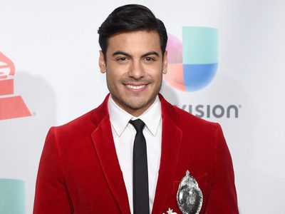 ¡Tristeza para sus fans! Carlos Rivera anunció una terrible medida… ¡Por coronavirus!