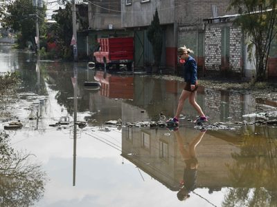 Lluvias no cesan y aumentan el nivel de las inundaciones en Chalco