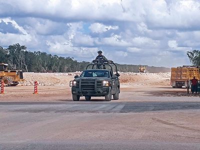 Playa del Carmen: Para extraer caliza, el Ejército invade y dinamita terrenos
