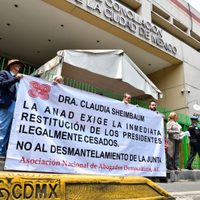 Miembros de la ANAD protestan contra destituciones en Conciliación y Arbitraje de la CDMX