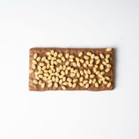 Receta viral: practicá estas barritas de coco, frutilla y chocolate para resolver el postre del fin de semana