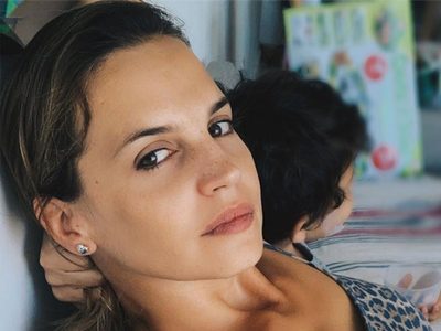¡Por fin en casa! Sabrina Garciarena compartió unas tiernas postales de Mia. ¿A quién se parece?