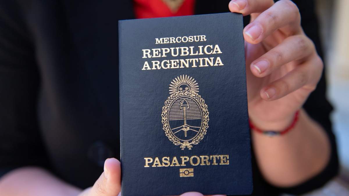 El pasaporte argentino. Fuente: (Twitter)