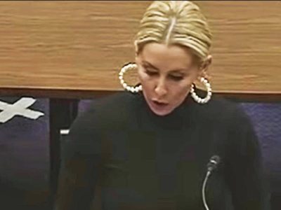 Exporrista acusa al dueño de Commanders de Washington de acoso sexual