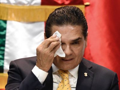 Emiten orden de aprehensión contra Silvano Aureoles, exgobernador de Michoacán