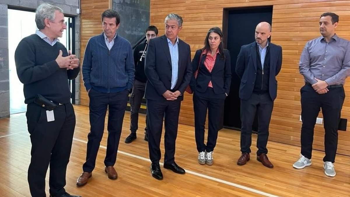 Reunión en Campana. Fuente: (X)