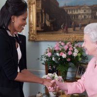 Se conoció una llamativa lista de los requisitos para conocer a la Reina Isabel II. ¿Imposible?