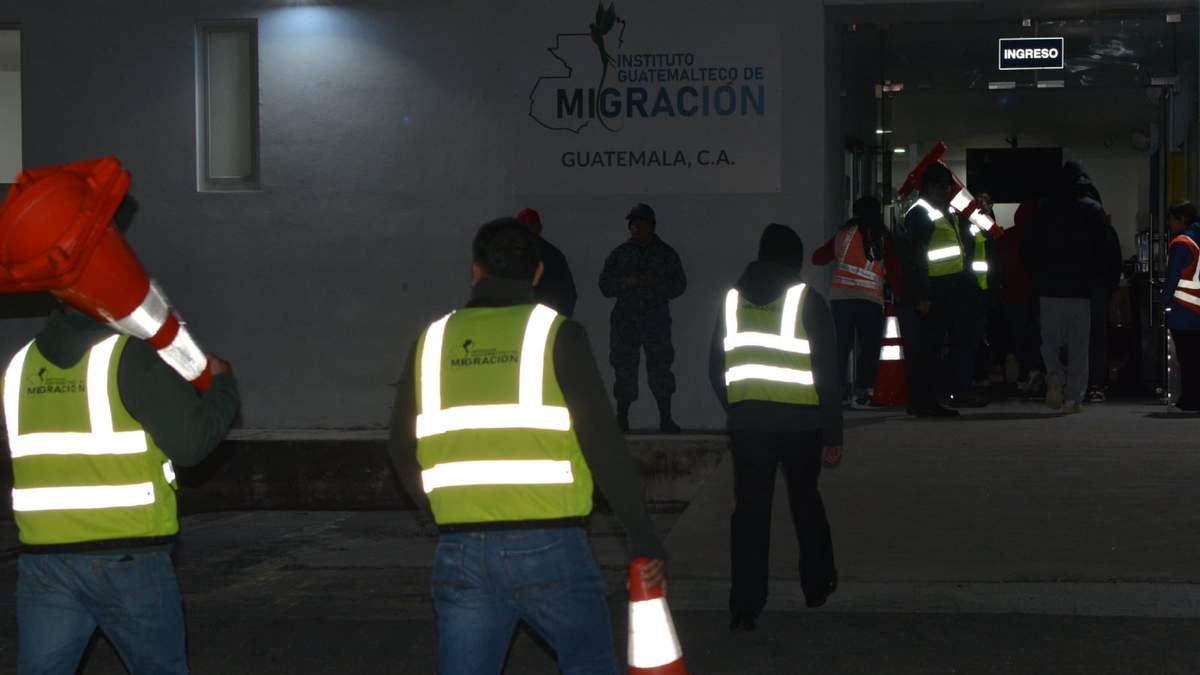Llegada de migrantes a Guatemala