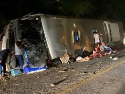 Choque de autobús en el noreste de Brasil deja 15 muertos