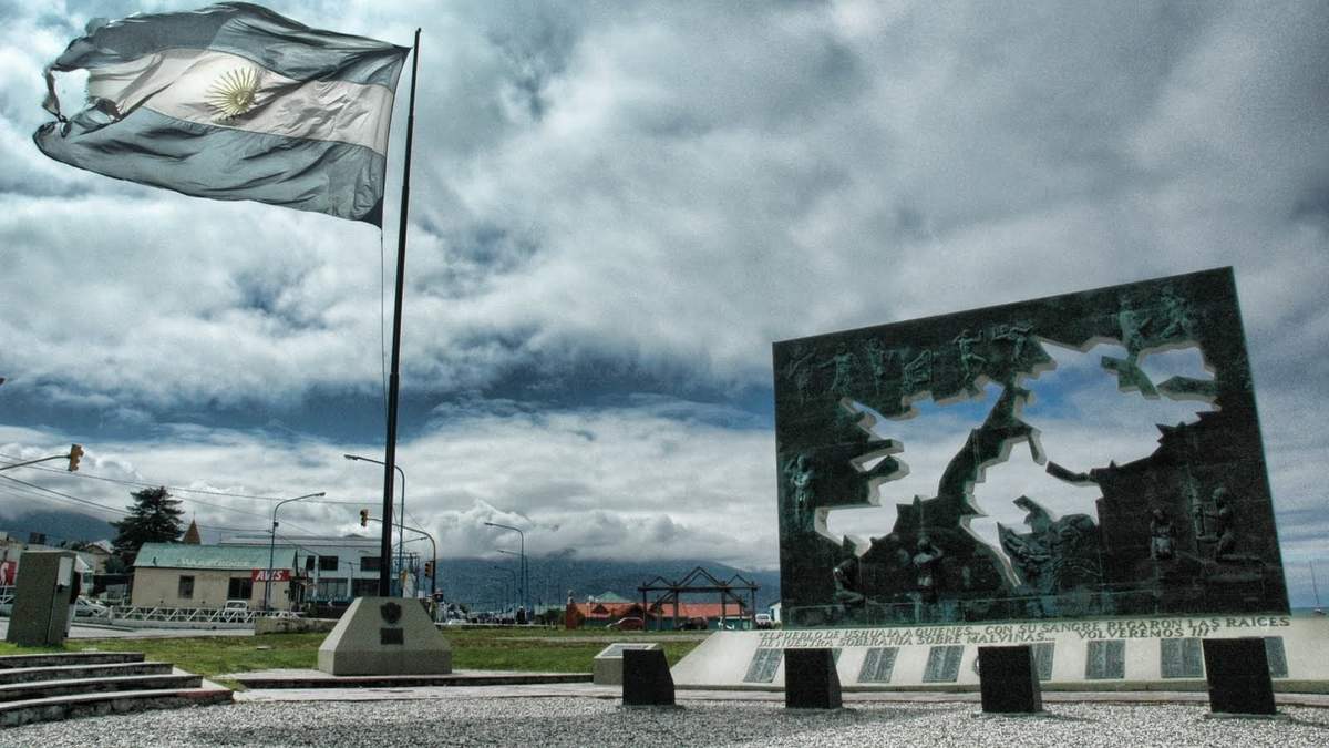 Monumento a las Islas Malvinas. Fuente: (Twitter)