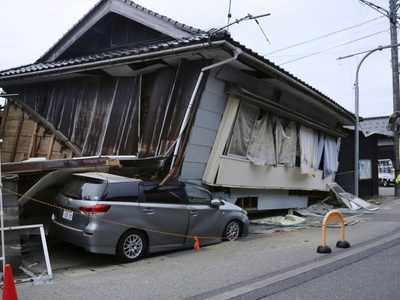 Un fuerte sismo sacude Japón y deja un muerto y 13 heridos (Videos)
