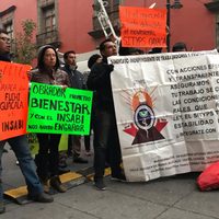 Sin acuerdos, reunión entre extrabajadores del Seguro Popular y funcionario de la SS