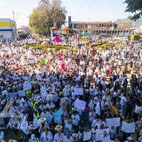 Miles de personas exigen paz en Uruapan y justicia para el alcalde Carlos Manzo