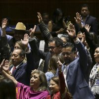 El INE revela que van por la reelección 467 diputados y 88 senadores