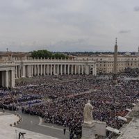 Arzobispo de Varsovia pide al Vaticano destituir a sacerdote polaco acusado de asesinar a indigente