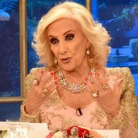 "Ahora te pregunto yo a vos": Una invitada se sobrepasó con Mirtha Legrand y la avergonzó en vivo