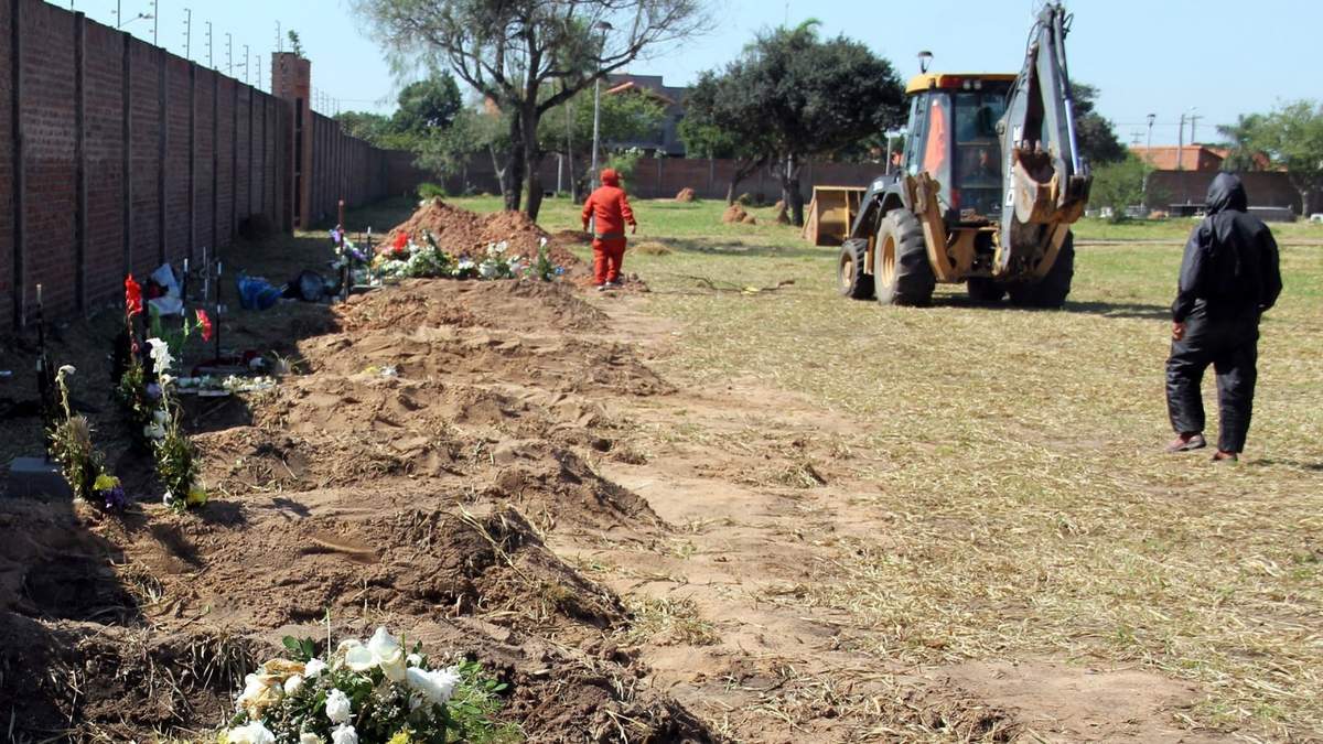 En Santa Cruz de la Sierra, se saturó el cementerio municipal. Fuente: (Twitter)