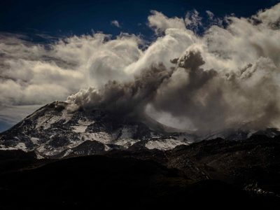 Atención al norte neuquino: el volcán Nevados de Chillán registró una nueva explosión