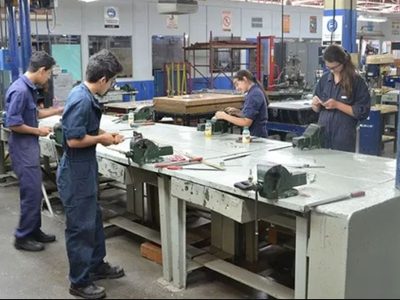 Inscriben a docentes para el acompañamiento de estudiantes que adeuden materias en escuelas técnicas