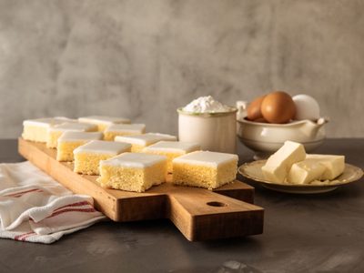 Cuadraditos de limón en tres pasos: cómo hacer esta receta sencilla ideal para la merienda