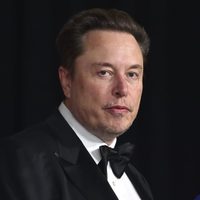 Cómo Elon Musk, propietario de X, utiliza su red social para amplificar sus opiniones de derecha