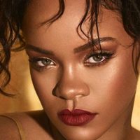 ¿Si es ella? Rihanna y una fotografía que impactó a sus fans: ¡Antes de operarse el...!