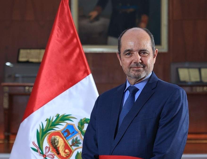 Luis Fernando Helguero