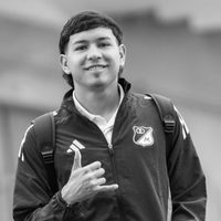 Joven promesa del futbol se desplomó en pleno partido y murió un día después