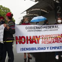 Ante protestas de padres de niños con cáncer el Insabi garantiza el abasto de medicamentos