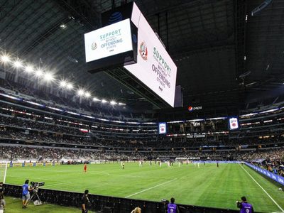 Activistas piden a afición mexicana terminar con cánticos homofóbicos antes del Mundial de 2026